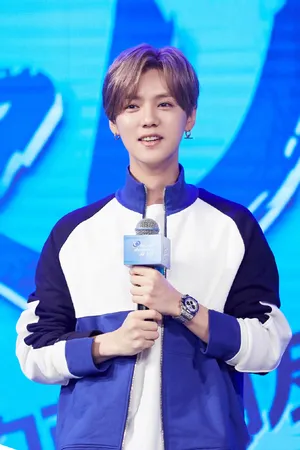 鹿晗帅气图片_3