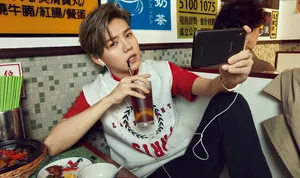 鹿晗杂志封面帅气写真图片_8