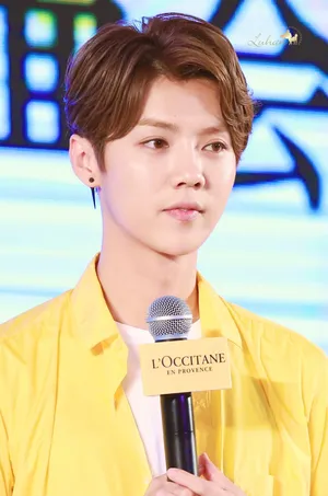 鹿晗粉丝见面会图片_7