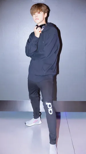 鹿晗金木研cos帅炸高清图片_3