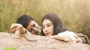 电影《万物生长》MV唯美剧照范爷韩庚石头上缠绵