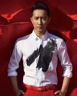 韩庚红色造型写真彰显男人野性魅力_5