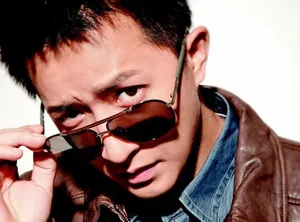 韩庚登《JMEN》杂志封面简单先生不简单_2