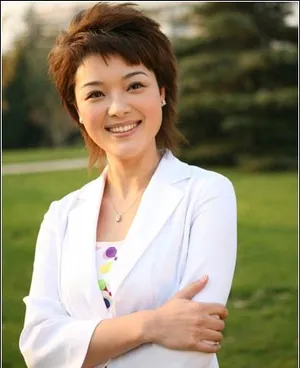 央视美女主播胡蝶恋上韩庚海量生活照曝光_5