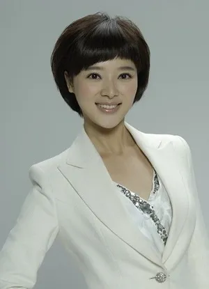 央视美女主播胡蝶恋上韩庚海量生活照曝光_7
