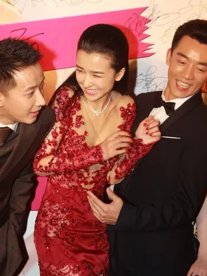 韩庚参加前任攻略首映礼姚星彤着透视装性感抢镜_15