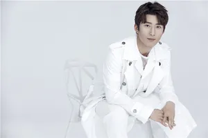 窦骁时尚型男大片温暖图片_3