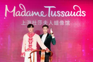 张艺兴第二尊蜡像揭幕现场图片_3