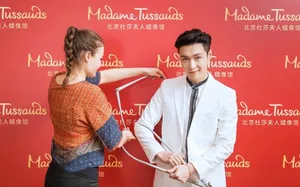 张艺兴蜡像将入驻杜莎夫人蜡像馆_5