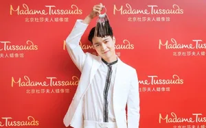 张艺兴蜡像将入驻杜莎夫人蜡像馆_8