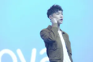 张艺兴华为nova发布会高清图片_6