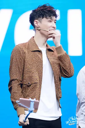 张艺兴华为nova发布会高清图片_11