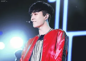 张艺兴高清帅气现场活动图片_3