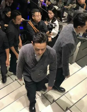 胡歌活动现场摄影图片_5