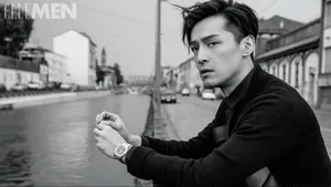 胡歌《ELLEMEN》时尚封面跨越时空的写真_7