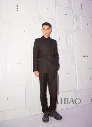 老干部胡歌时尚帅气写真图片大全（二）_2