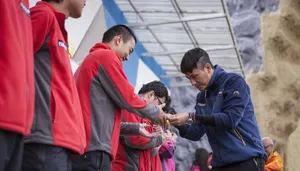 陈坤胡歌出席行走的力量出发仪式