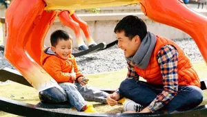 胡歌生活启示录亲子剧照潮爸萌娃帅气十足_8