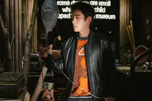 朱一龙复古风帅气写真图片_2