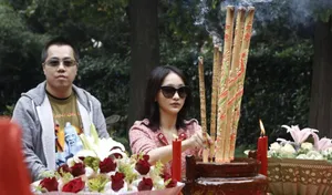 周迅黄晓明现身开机仪式牵手撒娇女人最好命_4