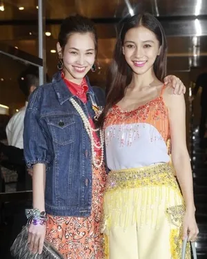 Angelababy现身时装活动大赞黄晓明人品_5