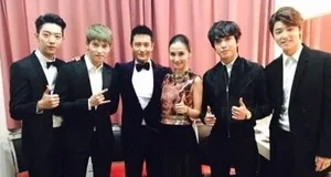 爱奇艺之夜杨颖黄晓明甜美出席_6