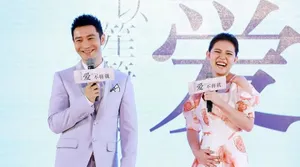 电影《何以笙箫默》发布会黄晓明baby玩壁咚_18