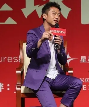 邓超黄晓明佟大为三帅争宠_5