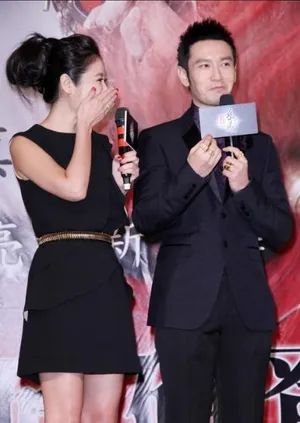 林心如黄晓明情侣装宣传《精忠岳飞》贴面热聊显暧昧_3