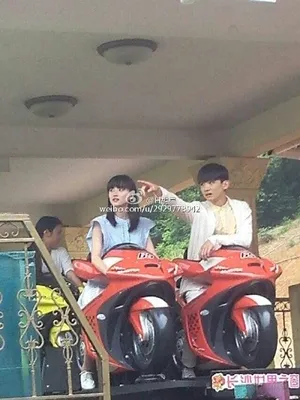 旋风少女温暖的初原师兄白敬亭上班图下班图探班图汇总（2）_7