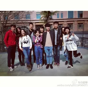 白敬亭微博更新照白敬亭生活照白敬亭自拍照整理_22