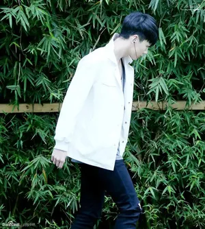 旋风少女白敬亭花絮高清大图私底下也是个温暖的大哥哥_11
