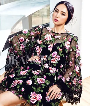 董璇熟女写真图片曝光展现优雅女人味_3