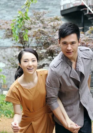 董璇高云翔户外照尽显甜蜜_2