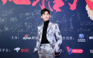 张翰风尚大赏儒雅帅气西装写真图片_7