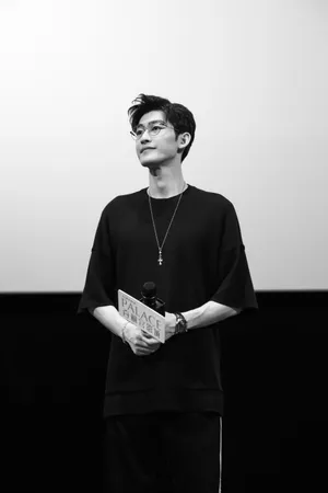 张翰活动照图片：黑白质感帅气图片_1