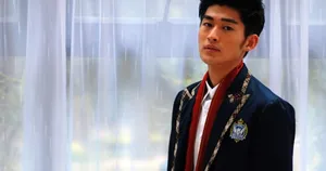 新生代偶像张翰写真俊朗脸庞眼神迷人_2