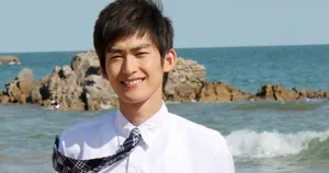 新生代偶像张翰写真俊朗脸庞眼神迷人_5