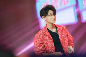 黄子韬创造101时尚帅气剧照图片_1