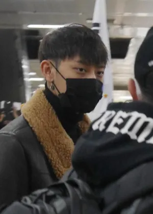 2014年11月EXO帅气亮相机场写真日本返韩黄子韬图片写真_2