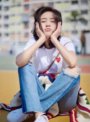 郑合惠子户外休闲小清新写真图片
