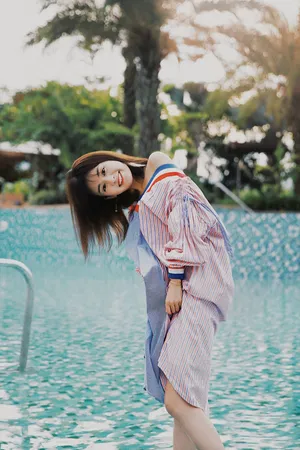 郑合惠子出游时尚写真高清图片_8