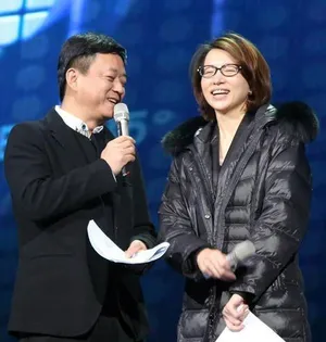 董卿素颜彩排央视晚会照曝光