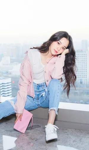 欧阳娜娜粉色少女心甜美写真图片_3