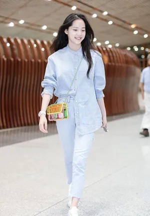 欧阳娜娜机场街拍图片_3