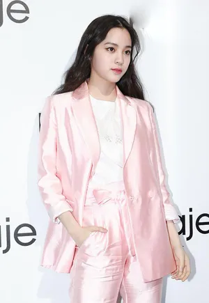 欧阳娜娜性感活动照图片_2