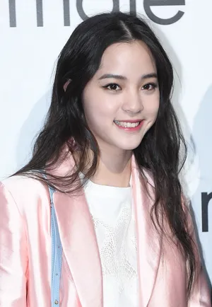 欧阳娜娜性感活动照图片_3
