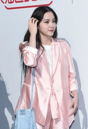 欧阳娜娜性感活动照图片_5