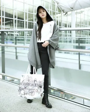 欧阳娜娜机场私服性感写真图片_4
