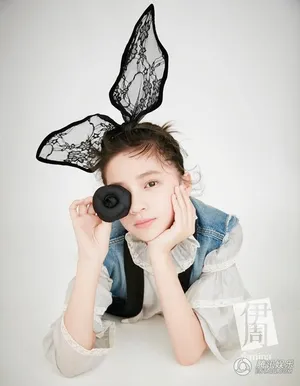 欧阳娜娜姐妹三人写真演绎青春逆天美_4